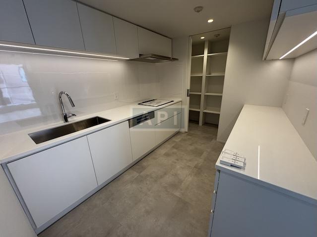  | THE DOORS SARUGAKUCHO Interior photo 04