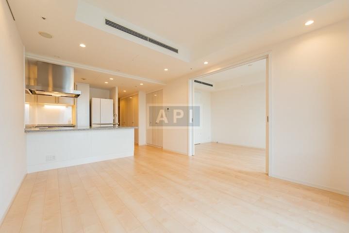  | LA TOUR SHIBAKOEN Interior photo 02