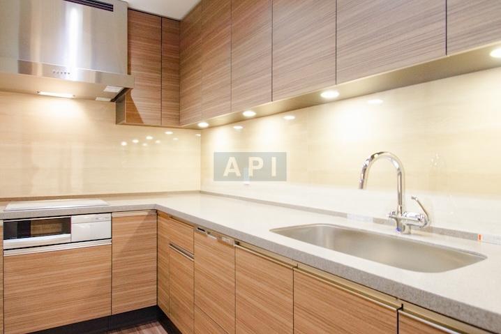  | LA TOUR AOBADAI Interior photo 02