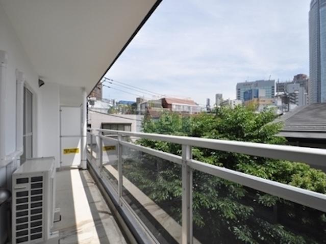  | ROPPONGI BLESS Interior photo 03