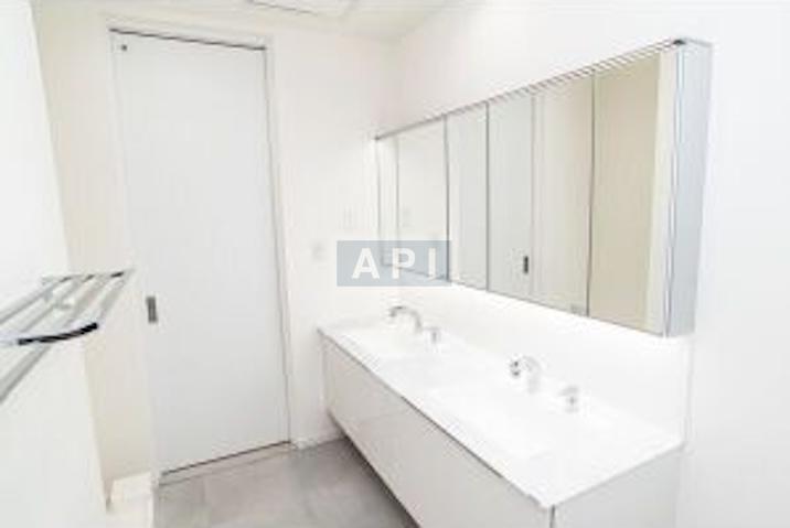  | QUEST COURT HARAJUKU Interior photo 05