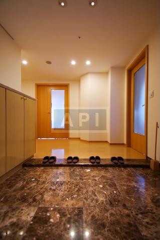  | IZUMI GARDEN RESIDENCE Interior photo 13
