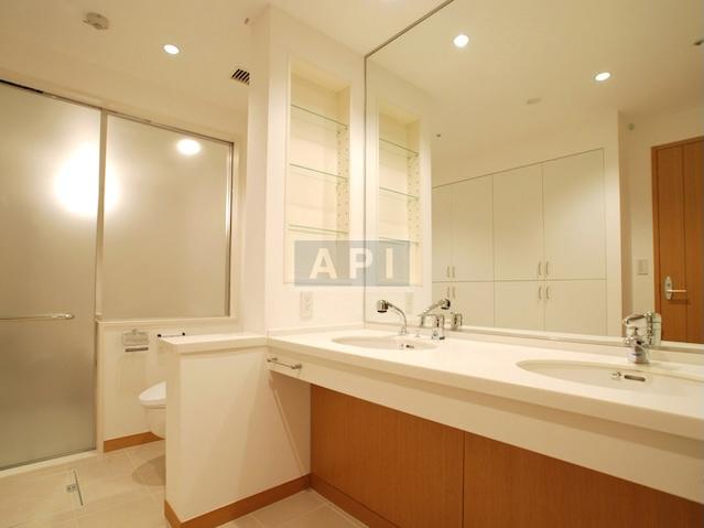  | AKASAKA TAMEIKE TOWER RESIDENCE Interior photo 05