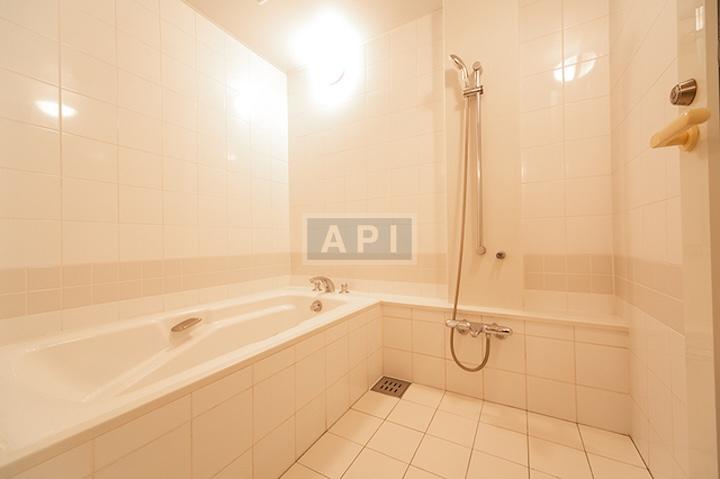  | THE OAK HILLS Interior photo 06