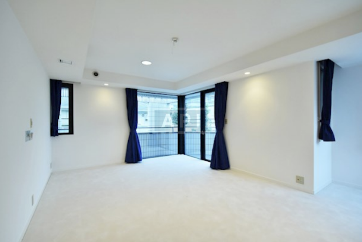  | KOMAZAWA 4-1-5 HOUSE Interior photo 04