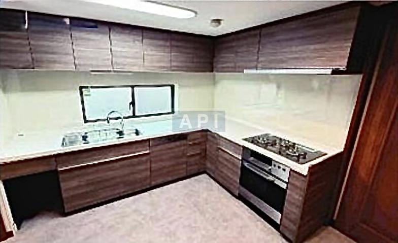  | MEGURO-MITA TRINITY Interior photo 04