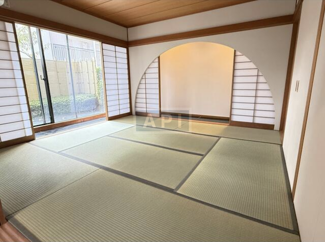  | MEGURO-MITA TRINITY Interior photo 08