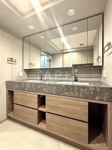  | WELLITH DAIKANYAMA SARUGAKUCHO TERRACE Interior photo 04