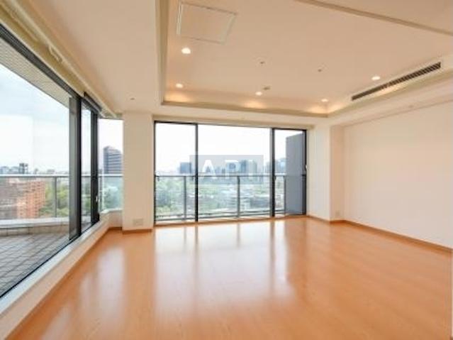  | SHINAGAWA PRINCE RESIDENCE Interior photo 02