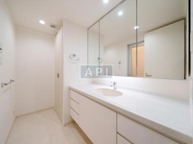  | FUKASAWA HOUSE Interior photo 05