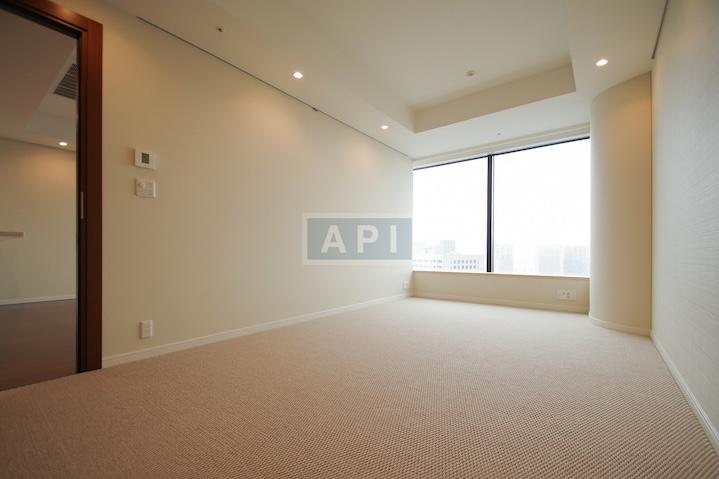  | LA TOUR MITA Interior photo 02