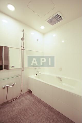  | LA TOUR MITA Interior photo 04