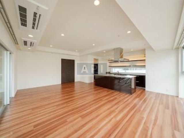  | OPUS RESIDENCE EBISU Interior photo 02