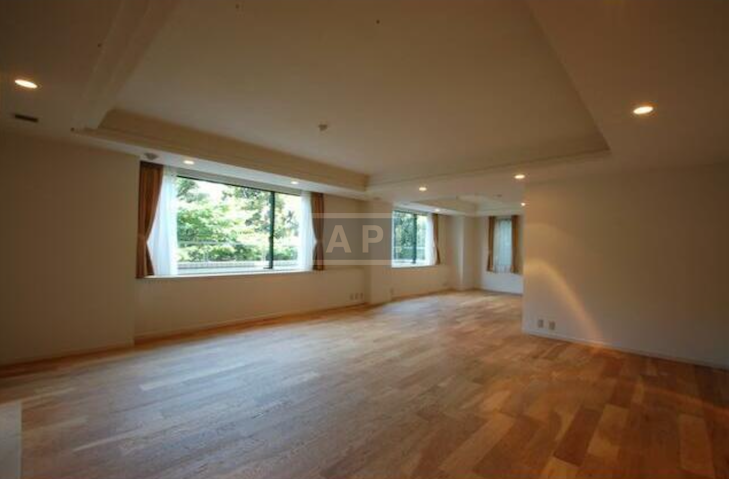  | NISHI-AZABU MANOR HOUSE Interior photo 07
