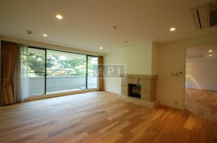  | NISHI-AZABU MANOR HOUSE Interior photo 08