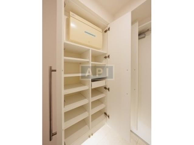  | PREMIER NOZZE YUTENJI Interior photo 12