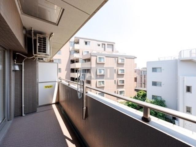  | PREMIER NOZZE YUTENJI Interior photo 08