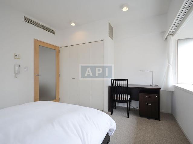  | ARK TOWERS EAST Interior photo 13