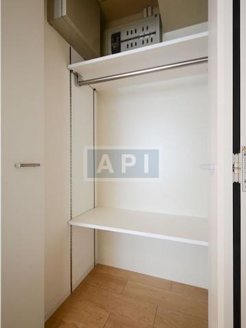  | ARK TOWERS EAST Interior photo 16