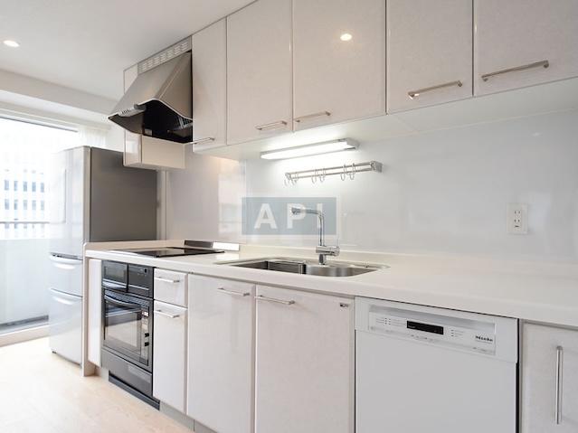  | ARK TOWERS EAST Interior photo 05