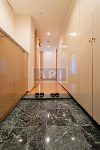  | IZUMI GARDEN RESIDENCE Interior photo 11