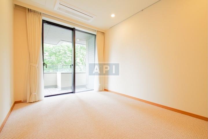  | IZUMI GARDEN RESIDENCE Interior photo 07