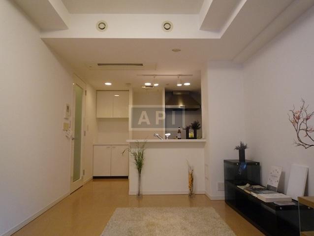  | RESIDIA DAIKANYAMA Interior photo 03