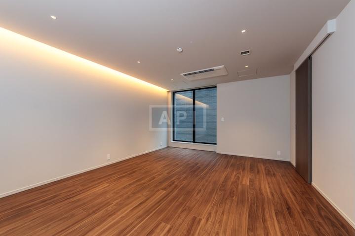 | FIAT LUX OMOTESANDO Interior photo 09