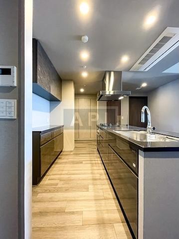  | ROYAL PARKS ARIAKE Interior photo 03