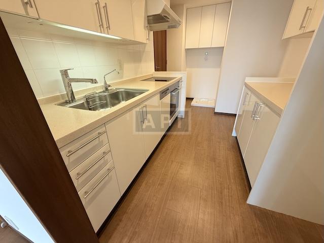  | THE PRUDENTIAL TOWER RESIDENCE Interior photo 03