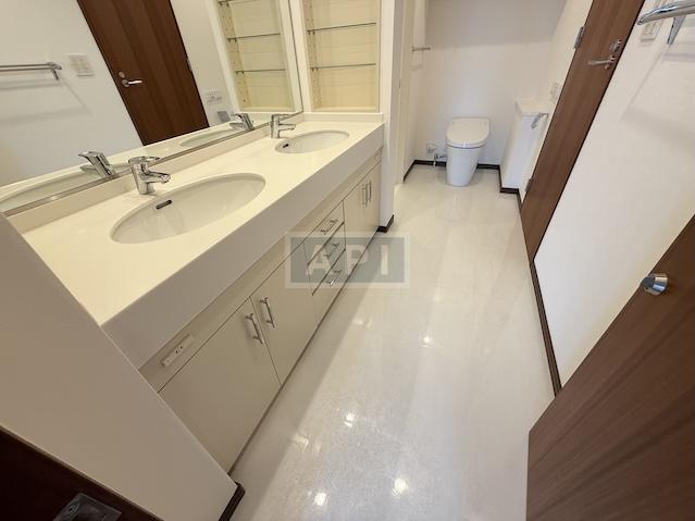 | THE PRUDENTIAL TOWER RESIDENCE Interior photo 10