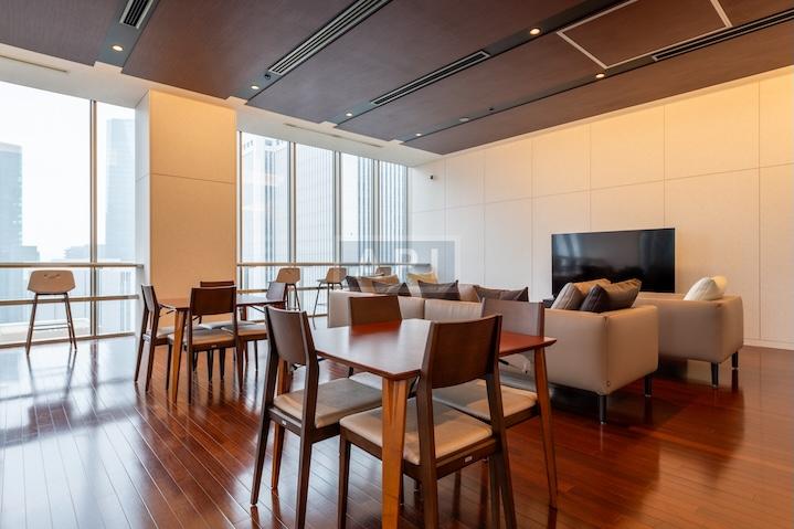  |  Exterior photo 15