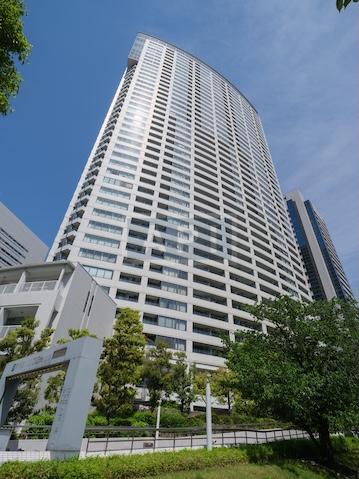  |  Exterior photo 05