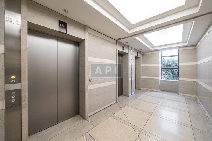  |  Exterior photo 10