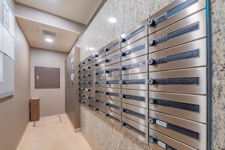  |  Exterior photo 08