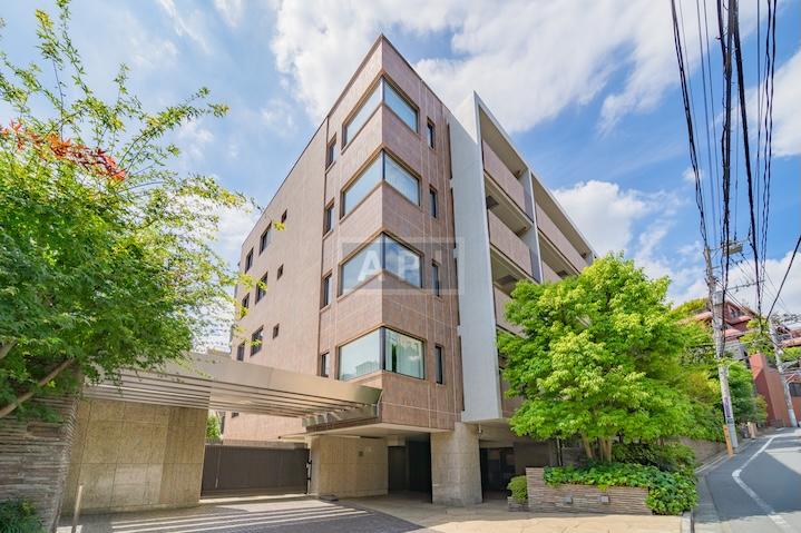  |  Exterior photo 02