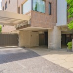  |  Exterior photo 07