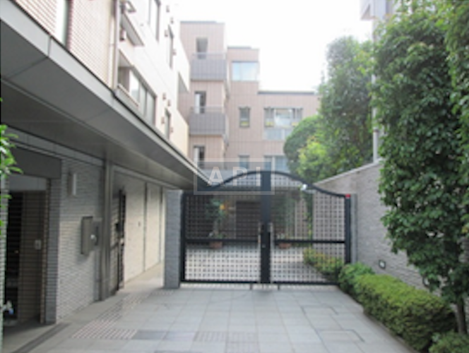  | LIONS MANSION MINAMI-AOYAMA GRAND FORT Exterior photo 02