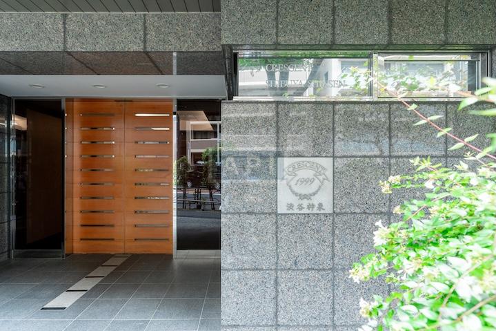  |  Exterior photo 03