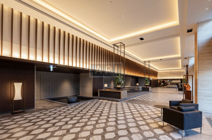  |  Exterior photo 08