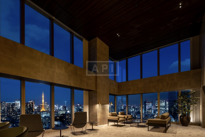  |  Exterior photo 06