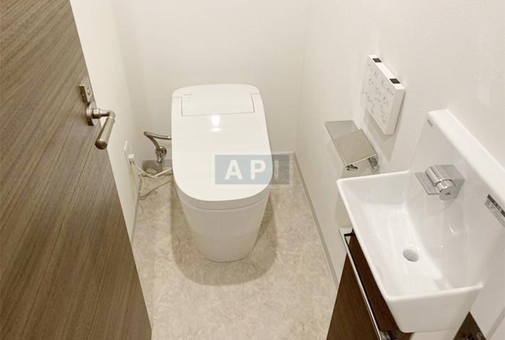  |  Interior photo 05