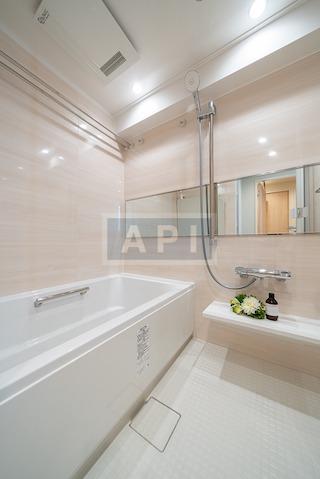  |  Interior photo 09