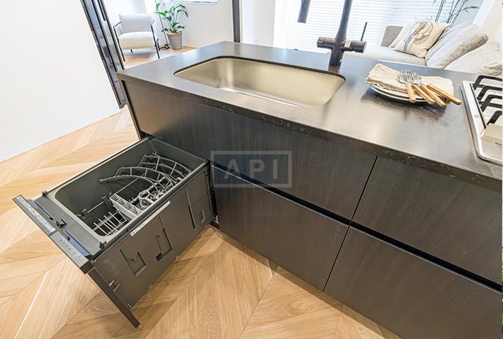  |  Interior photo 07