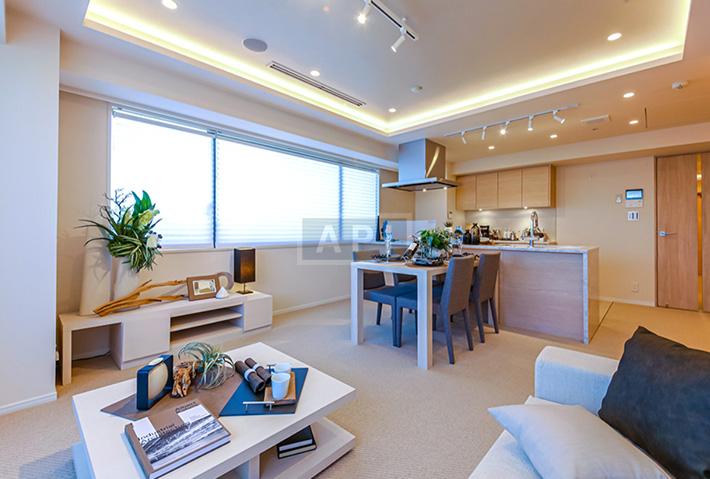  |  Interior photo 02