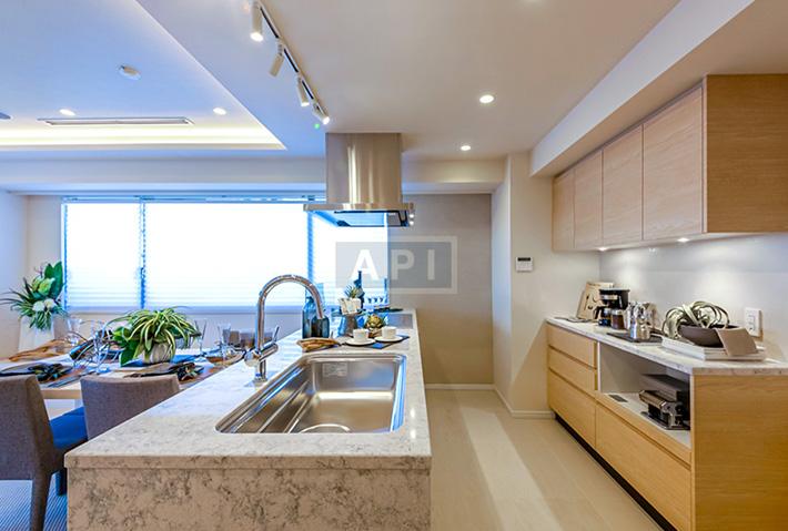  |  Interior photo 04