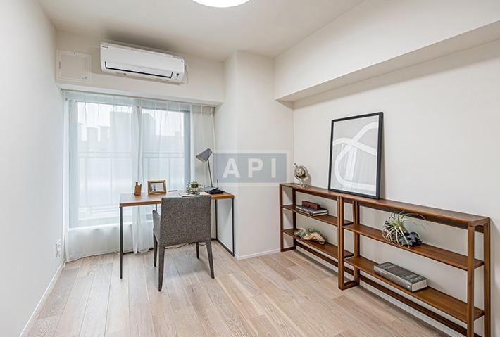  |  Interior photo 08