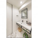  |  Interior photo 10