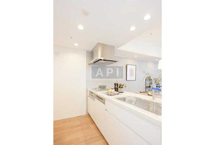  |  Interior photo 03
