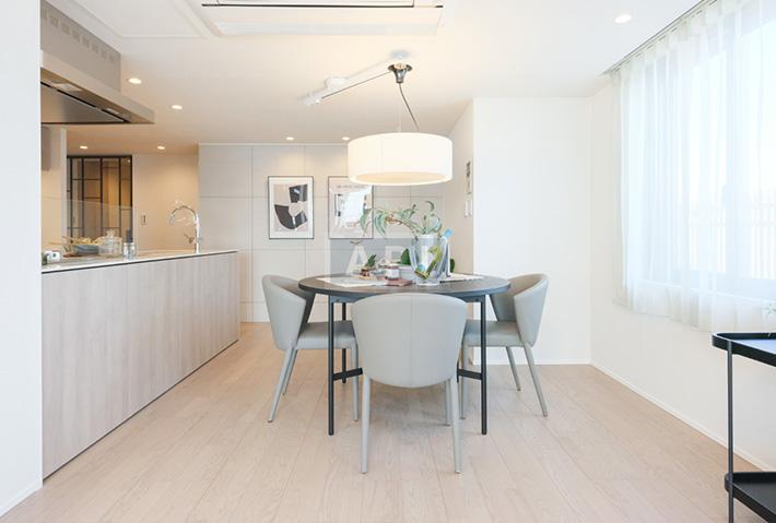  |  Interior photo 03